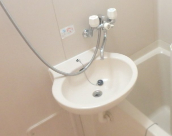 忙しい朝には欠かせない洗面所です