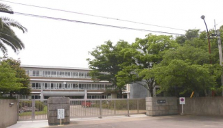 三木市立三木中学校まで544m