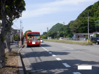 供養堂バス停留所