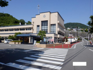 砥部町役場まで1240m