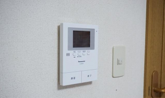 ★ＴＶ付インターホンなので防犯に安心です