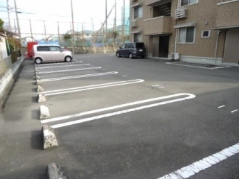 【駐車場】