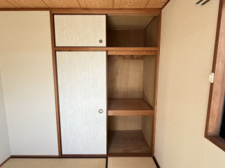 たっぷりとした収納スペースです