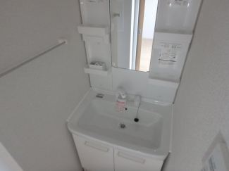 忙しい朝には欠かせない洗面所です