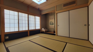 2階8帖の和室