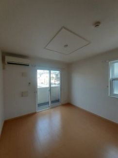 明るい室内です