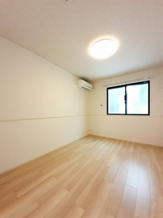 明るい室内です