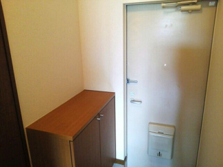 落ち着いた玄関です