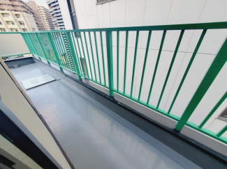 【バルコニー】