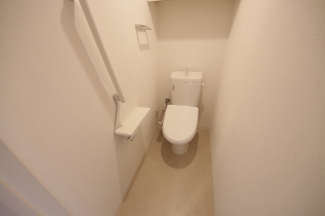 清潔感のあるトイレです