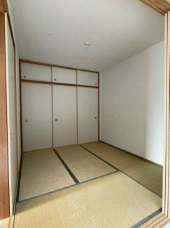 ゆったりとくつろげる和室です