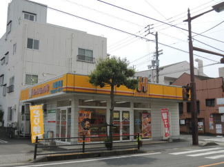 ほっかほっか亭八幡浜店まで221m