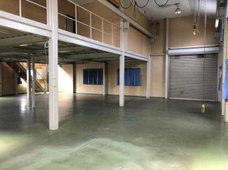 松山市東方町の倉庫の画像