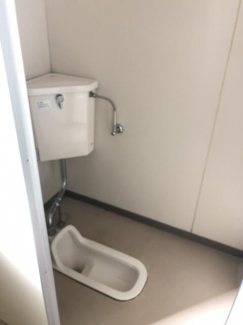 松山市東方町の倉庫の画像