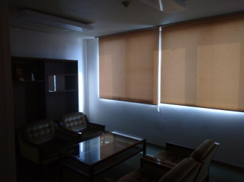 問屋町倉庫付事務所の画像