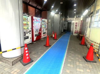 【エントランス】
