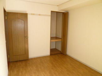 きれいな洋室です