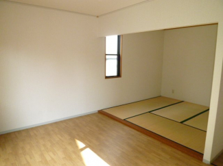 ゆったりとした居間です