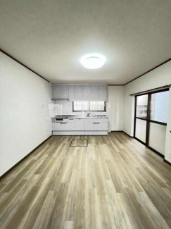 南梅本町　中古戸建の画像