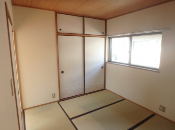 和室ならではの温かな和の空間で寛ぎの時間を過ごせます