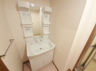 【洗面所】