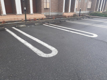 【駐車場】