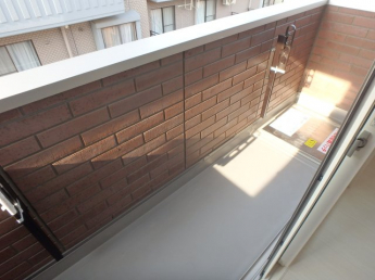 【バルコニー】