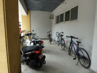【駐車場】