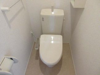 ゆったりとした空間のトイレです