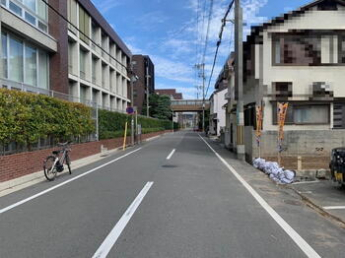 【前面道路含む現地写真】