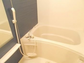 ゆったり過ごせるお風呂です