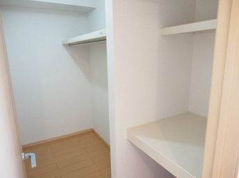 大きなものも収納できそうです