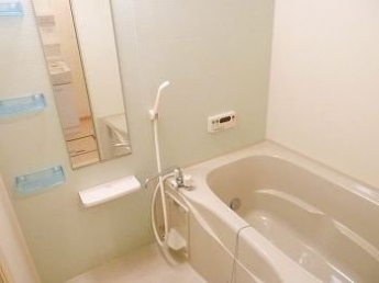 ゆったり過ごせるお風呂です