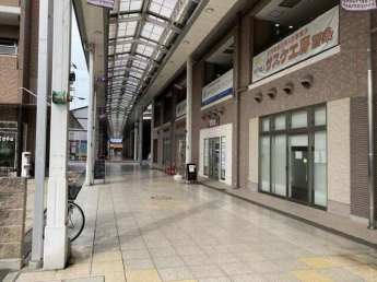 店舗前