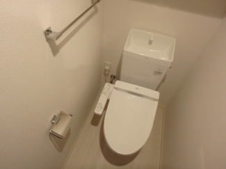 ウォシュレットのあるトイレです