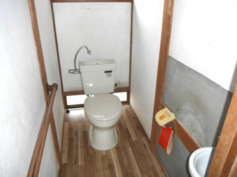 宇高町１丁目借家の画像