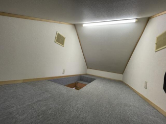 ２Ｆ東側　二部屋に仕切れる仕様