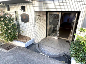 【エントランス】