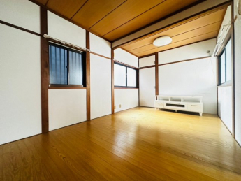 【居間・リビング】