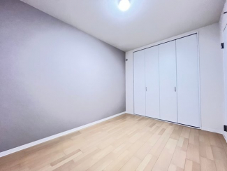 【寝室】