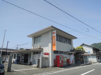 保内郵便局まで838m