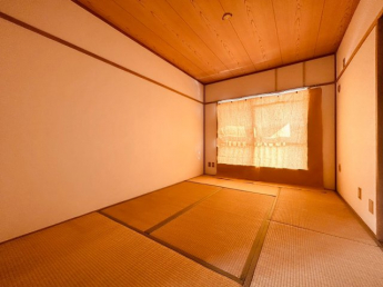 【寝室】