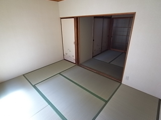 【寝室】