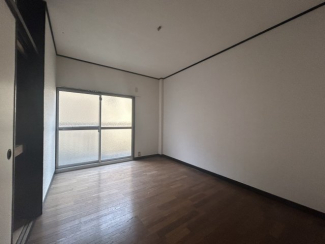【寝室】