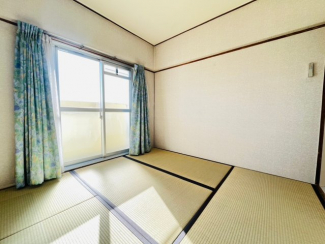 【寝室】