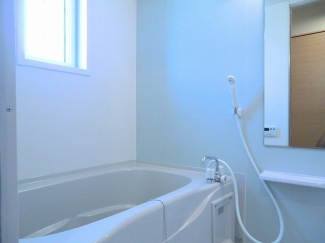 日々の疲れを癒すお風呂付です