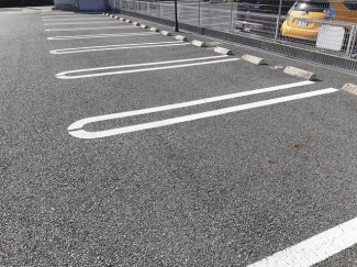 駐車場に車を止められます