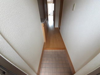 シンプルで使いやすい玄関です