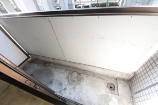 陽当たり良好なバルコニーです