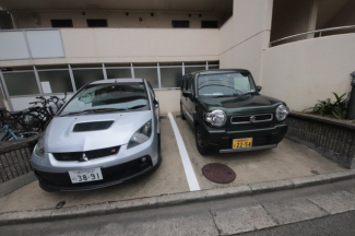 駐車場に車を止められます